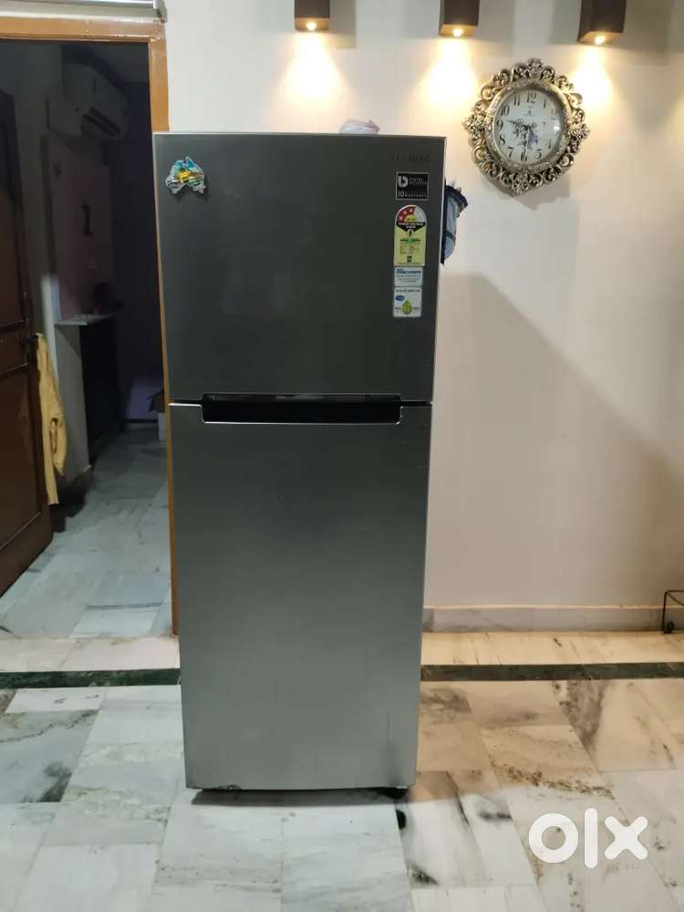 SAMSUNG REFRIGERATOR FOR SALE