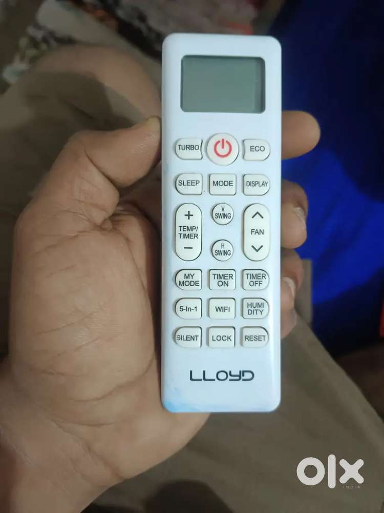 Loyod ac remote price 700