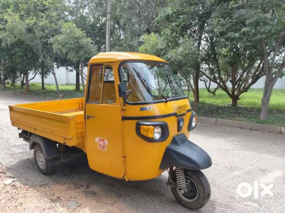 Wanted drivers for three wheeler