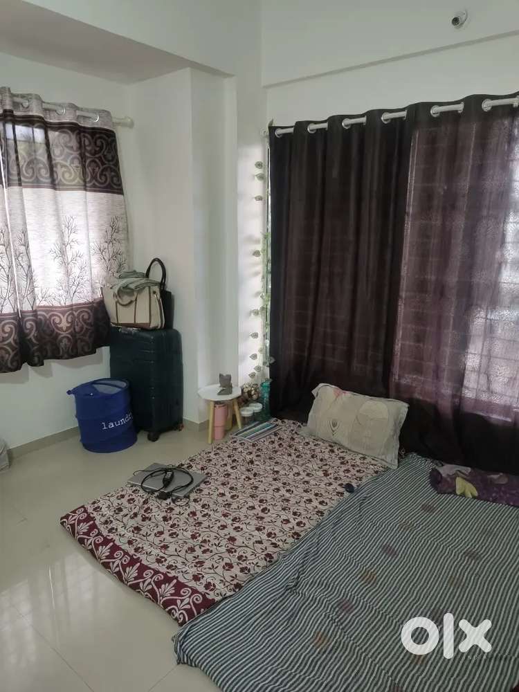Want one girl roomate. Already 3 are living