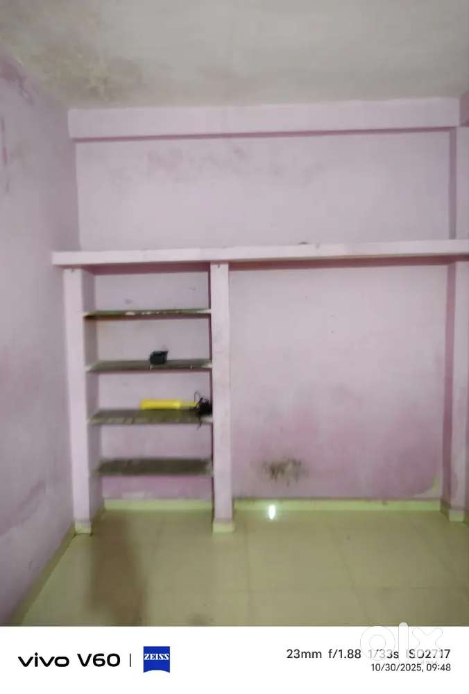 Single room For Rent, Rau market ke pass, Patel maholla, Bada Bazar