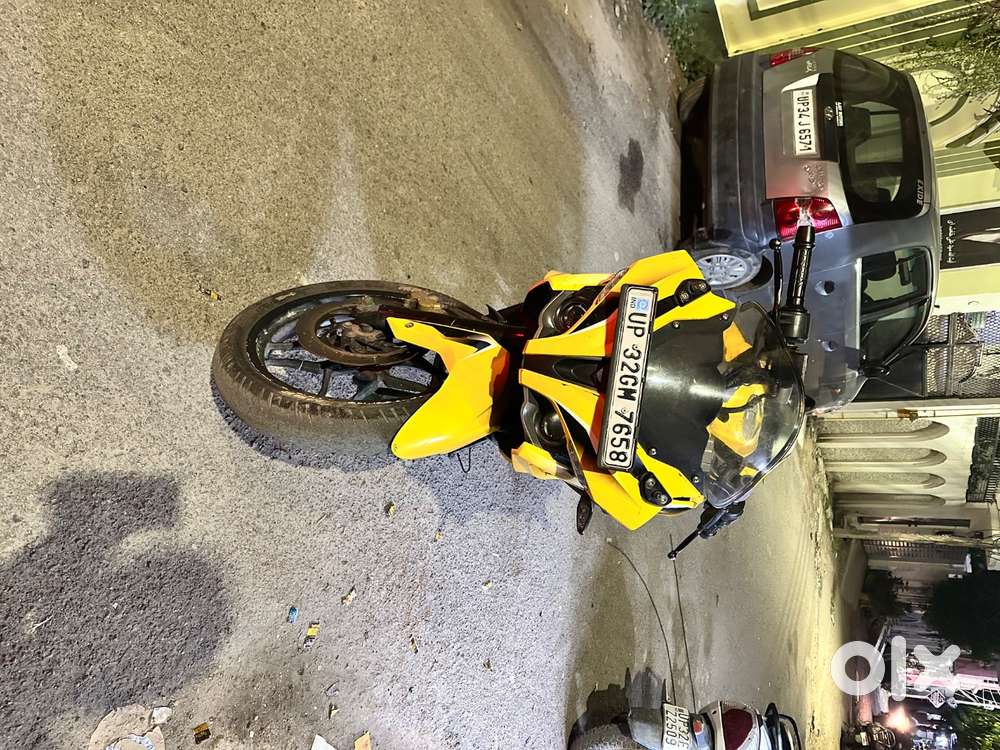 Pulsar RS 200 ..