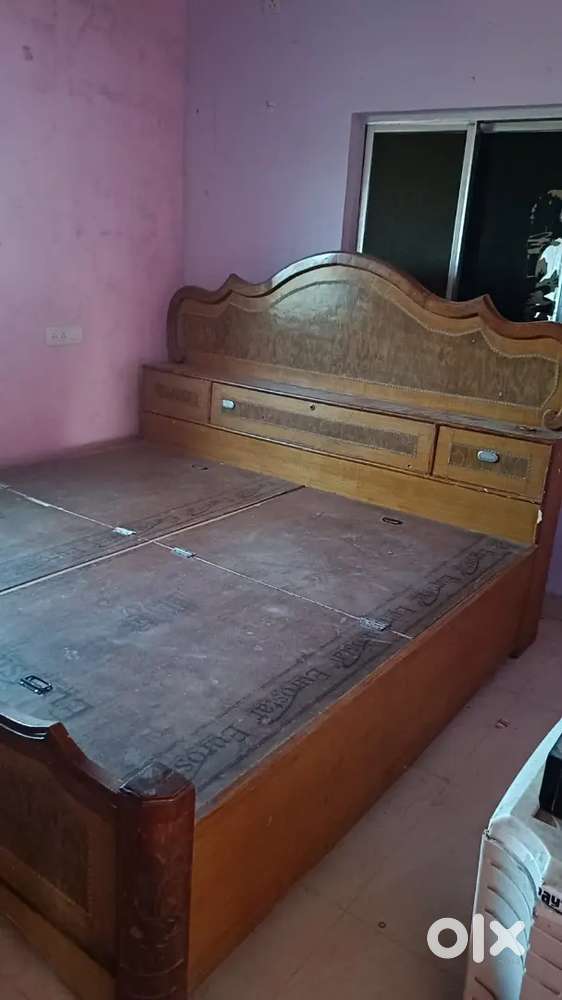 Fully independent flat need one flat mate no any restriction in room