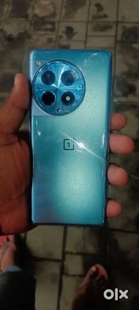 Oneplus 12R under warranty 3 months