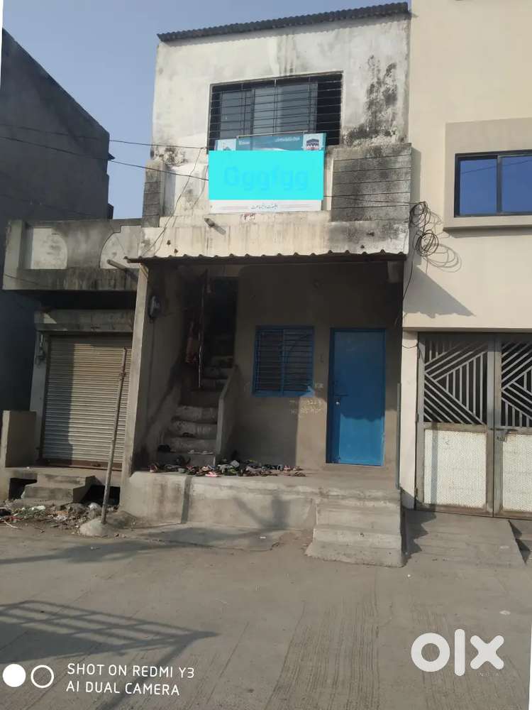 डबल मजली घर है उपर नीचे दोनों मे अलग अलग ligh meter hai