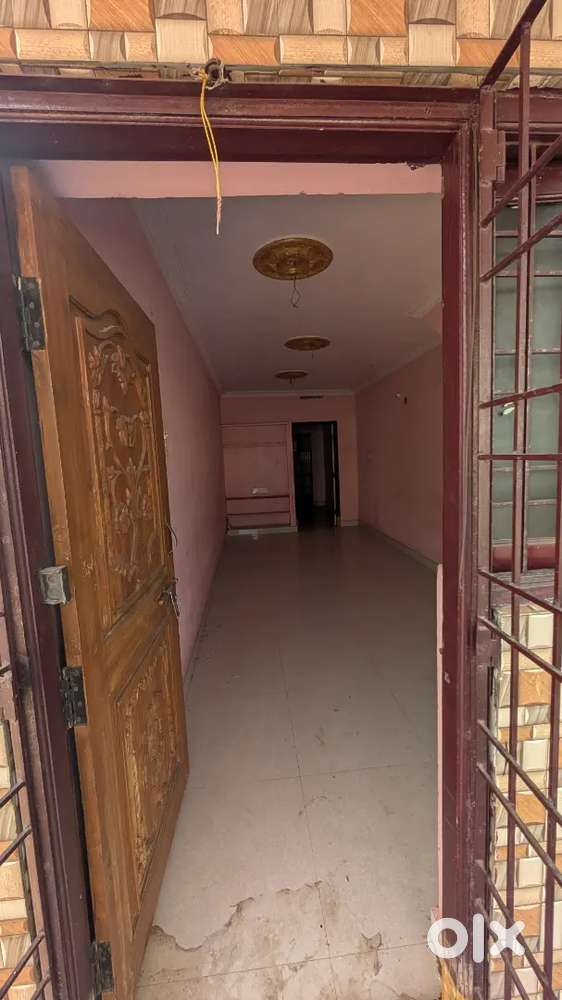 1BHK with Large Hall – Family-Friendly & Well-Maintained