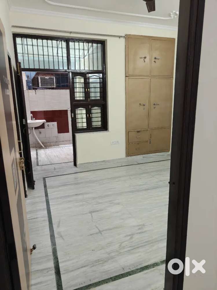 For rent space available 2bhk GF-Sector 10a Gurgaon