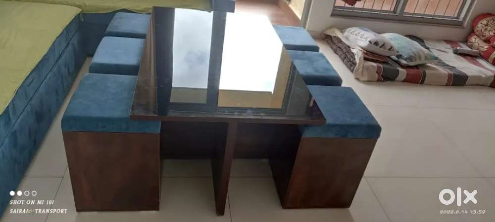 Dinning table, BRAND NEW