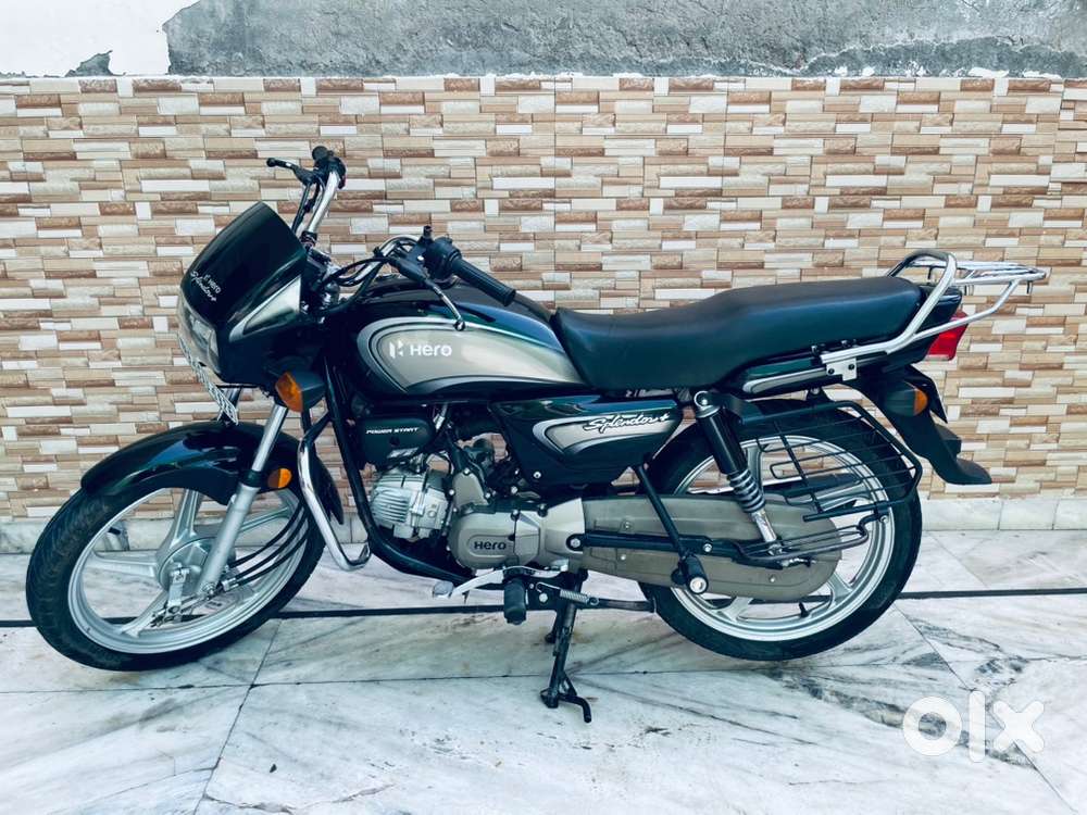 Splendor plus 10-2023 model in showroom condition