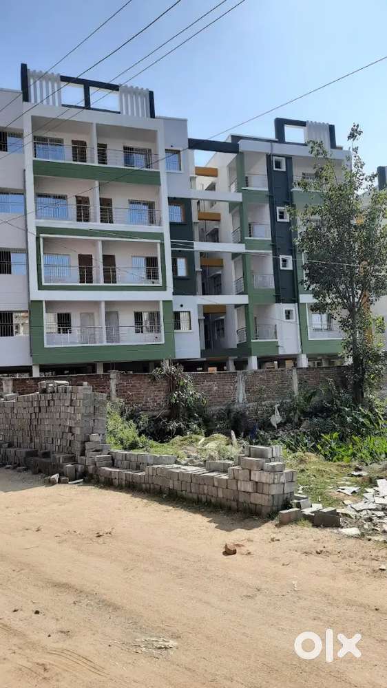 flat near Dav school Bariatu