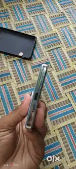Vivo v30 8 gb 128 phone ekdam mst h es baat ki guaranty h