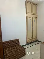 OWNER FREE 2 BHK SEMI FURNISHED SET HOUSE ON SEC 23 kL