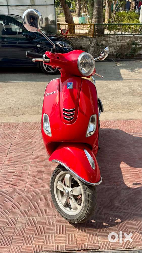 Vespa VXL 125