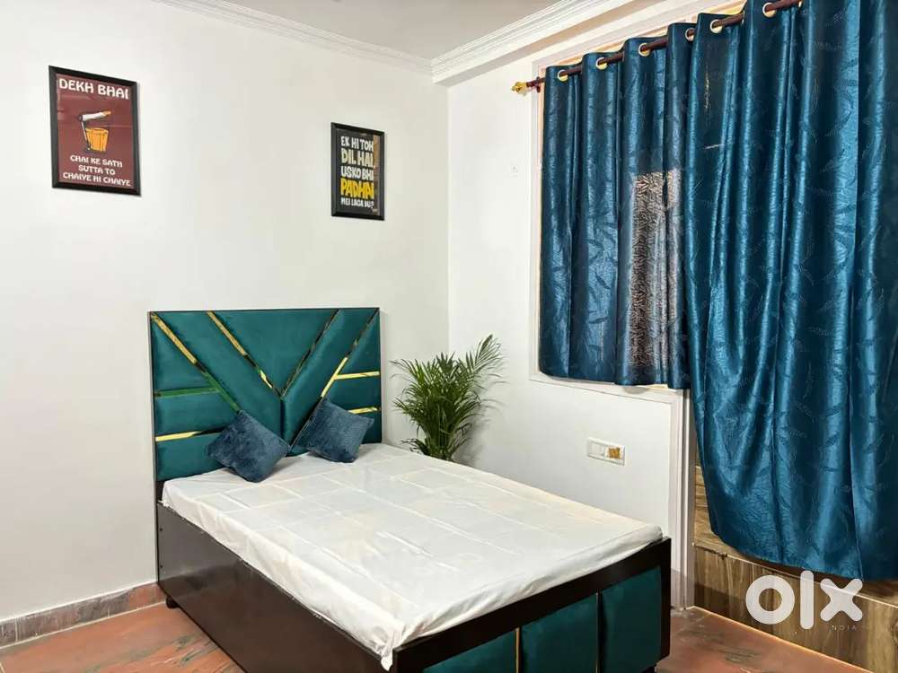 Furnished 1 rk available for rent near saket metro station