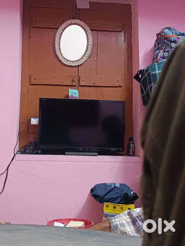 SONY LED TV HD 32 lnch Super condition