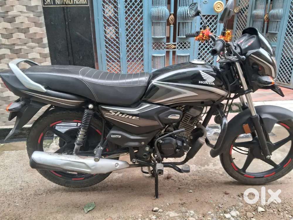Shine 100 bike for sell like new condition