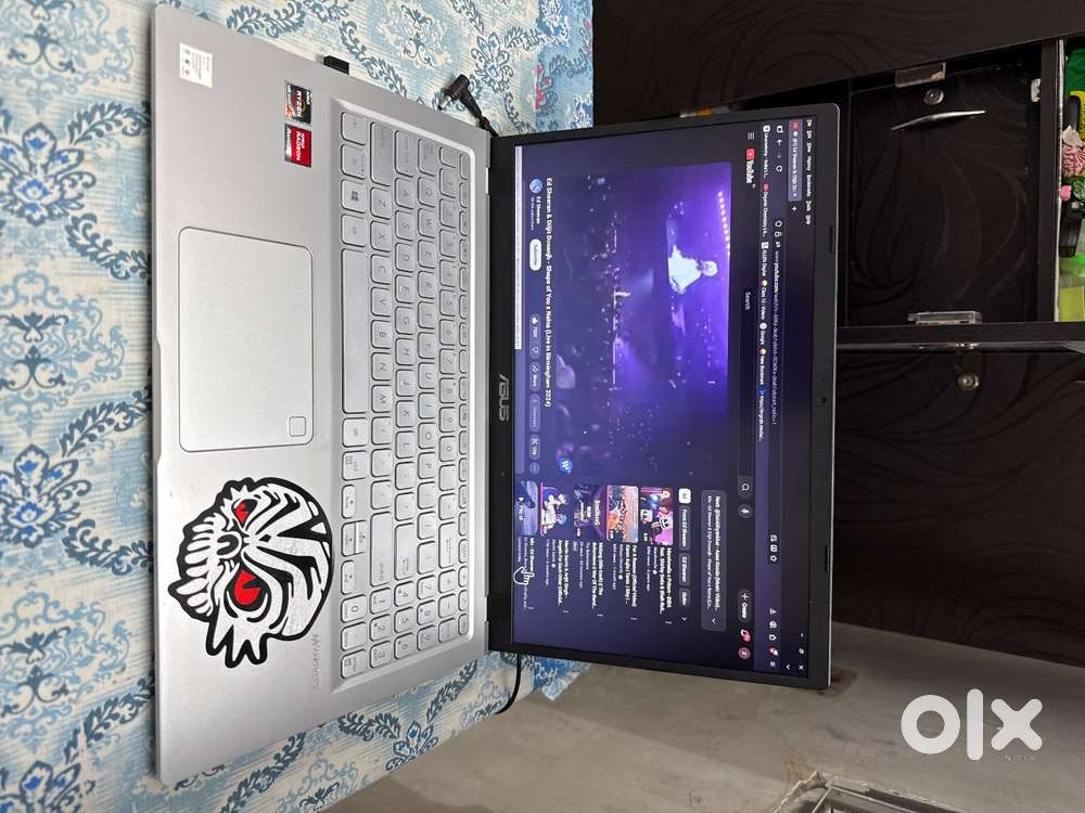 Asus 515 ua ( AMD RYZEN 5000 series and AMD RADEON GRAPHICS CARD )