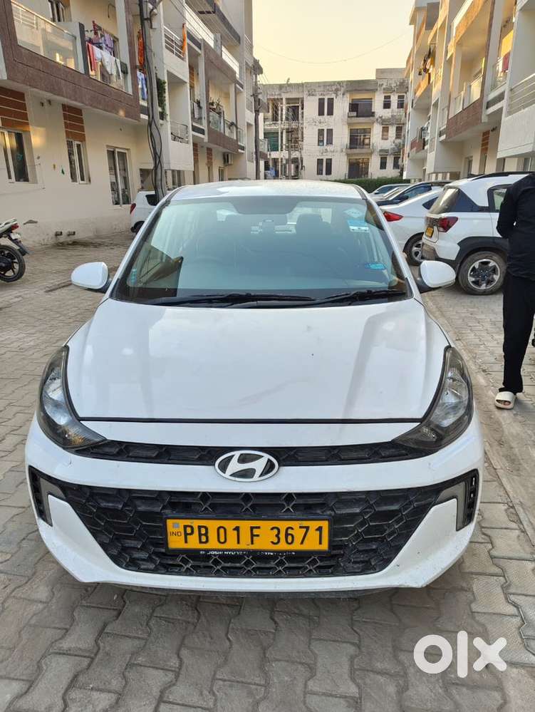 Need driver for aura taxi