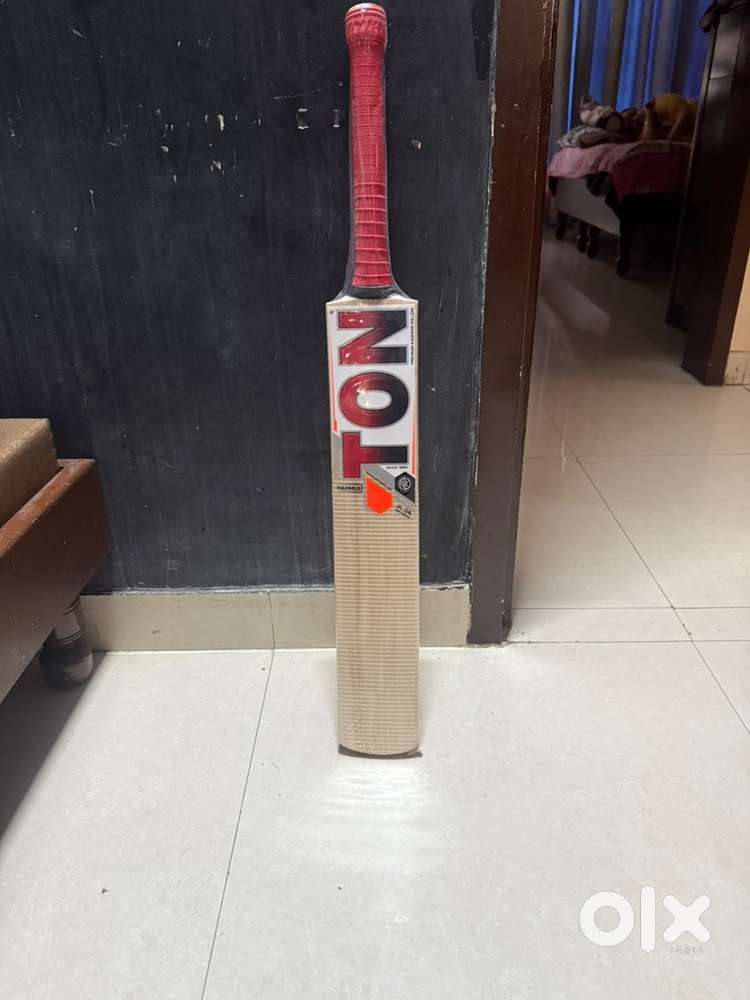 SPORTS ACCESSORIES CRICKET/TT/BADINTON ETC