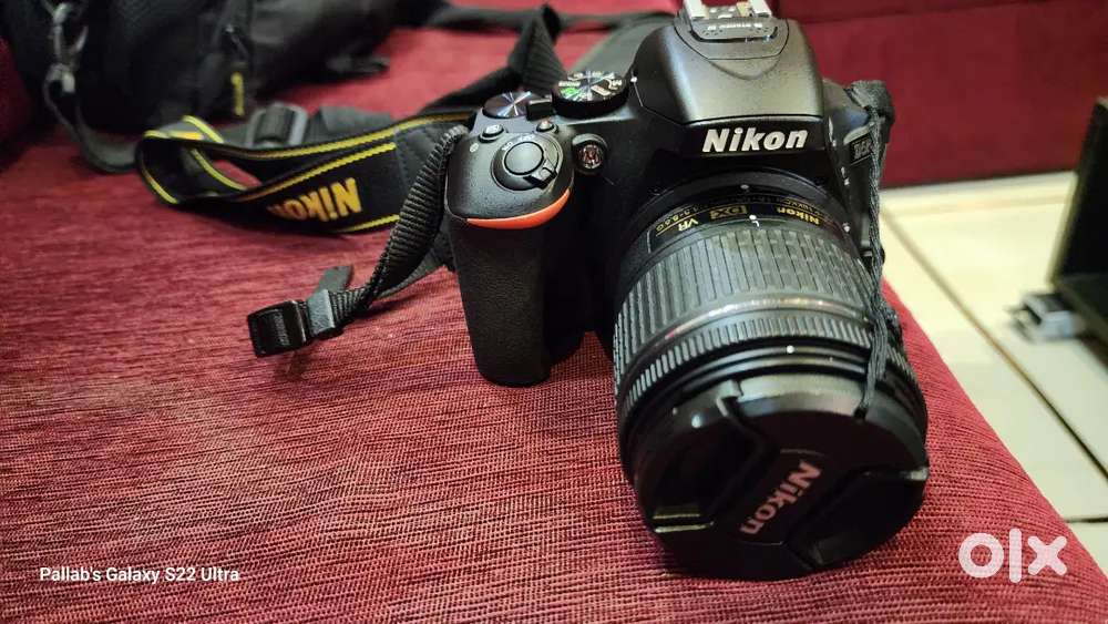 Nikon D5600 camera with AF-P 18-55mm+ AF-P 70-300mm VR Kit with Bag