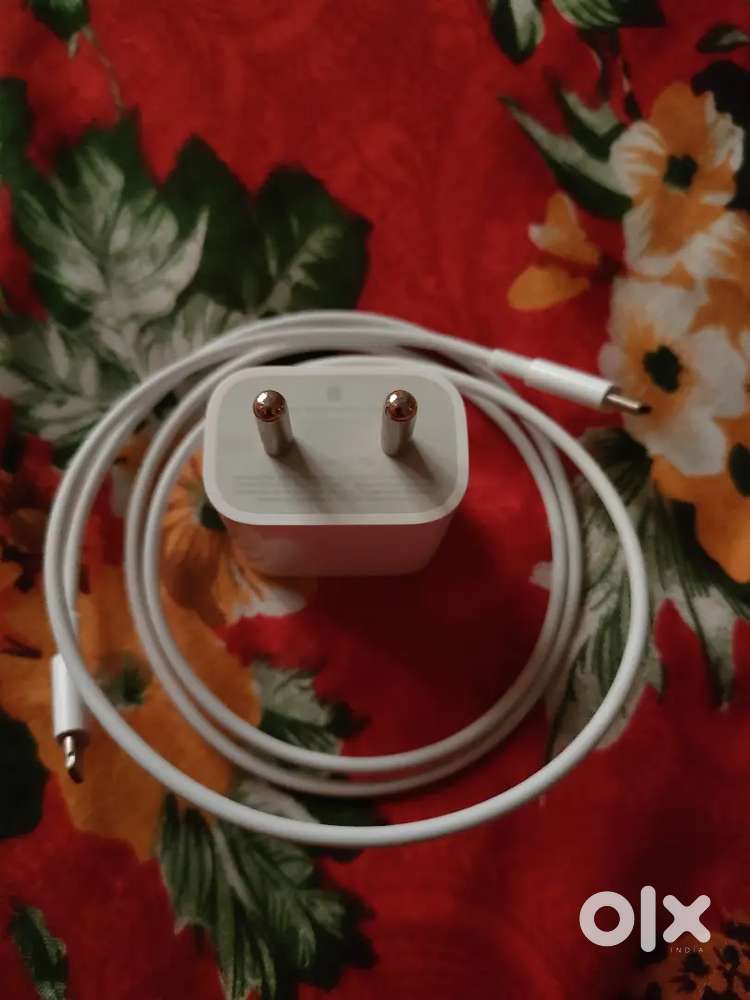 Original Apple 20W USB-C Power Adapter  iPhone Fast Charger