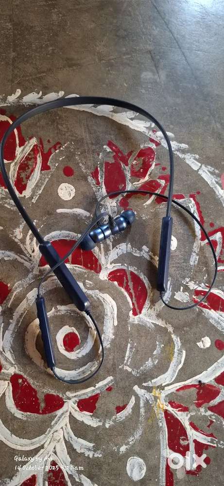 Boat rockeg 245v2 headphones