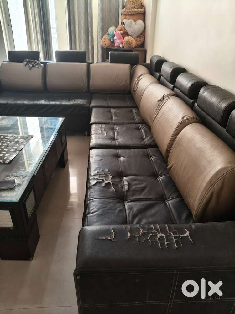 7 seater sofa set with table