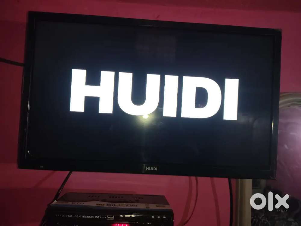 New TV ekadam nai condition TV