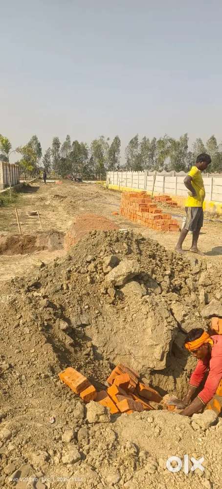 इकाना स्टेडियम से 3 km की दूरी पर 10 विश्वा ज़मीन 20 लाख के रेट से