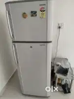 Samsung 345 litre double door metallic colour fridge.