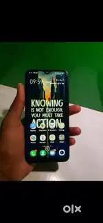 Vivo Y17 4Gb , 128 Gb or Lava Z3 3Gb , 32Gb