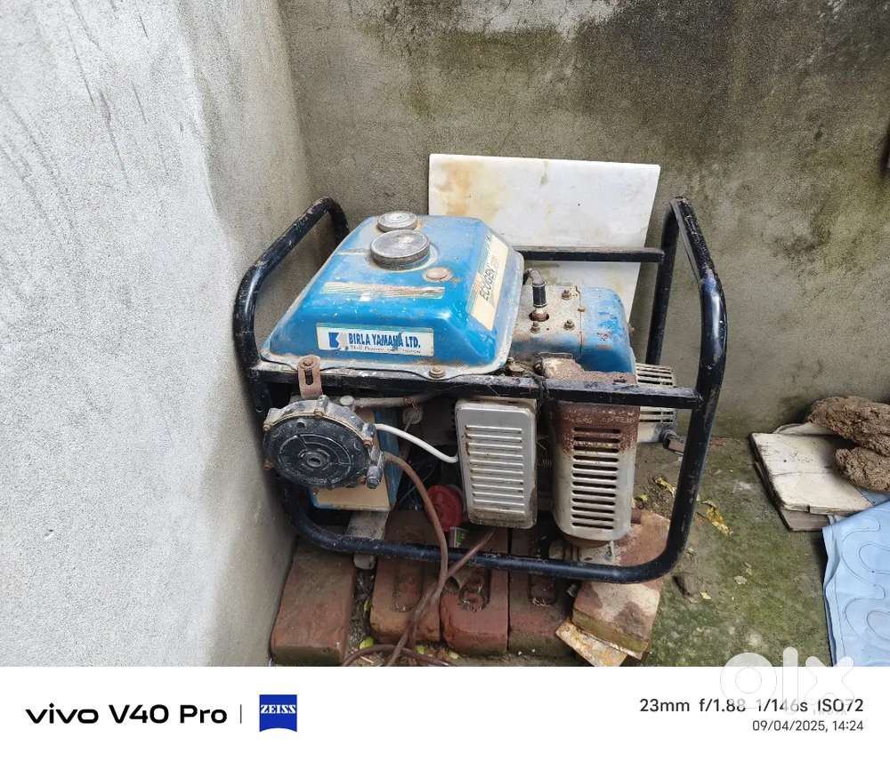 Yama Birla do kilo wat generator chalu condition gas se  petrol