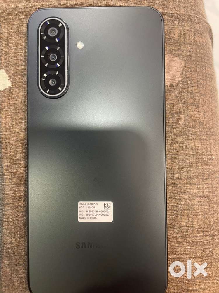 1 month old samsung galaxy A17 fixed price