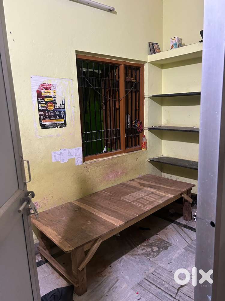 Single Room For Boy’s