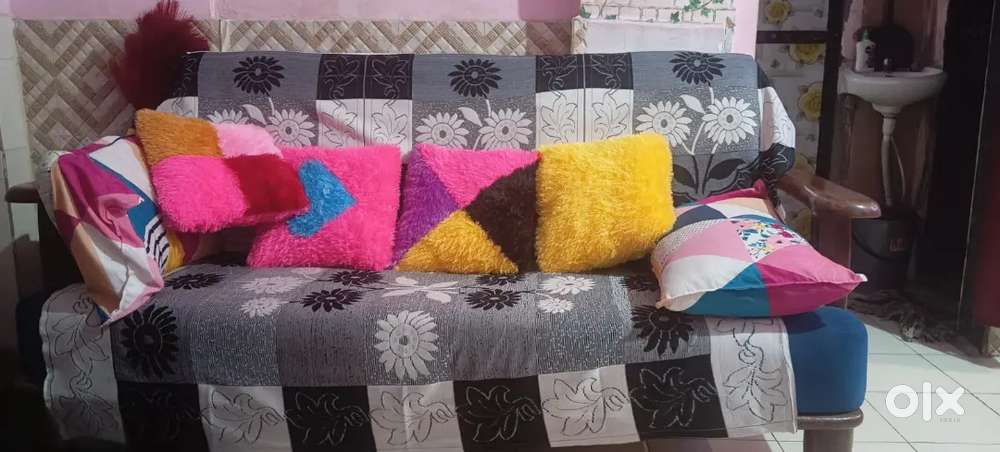 Wooden sofa 5 seater navy blue good condition