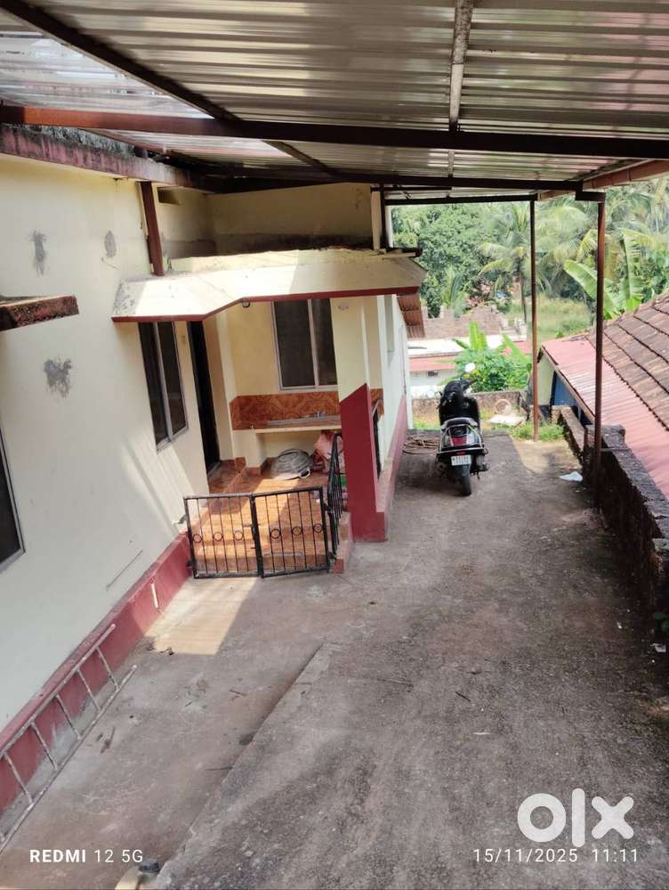 2 BHK Independent House with parking in Deralakatte