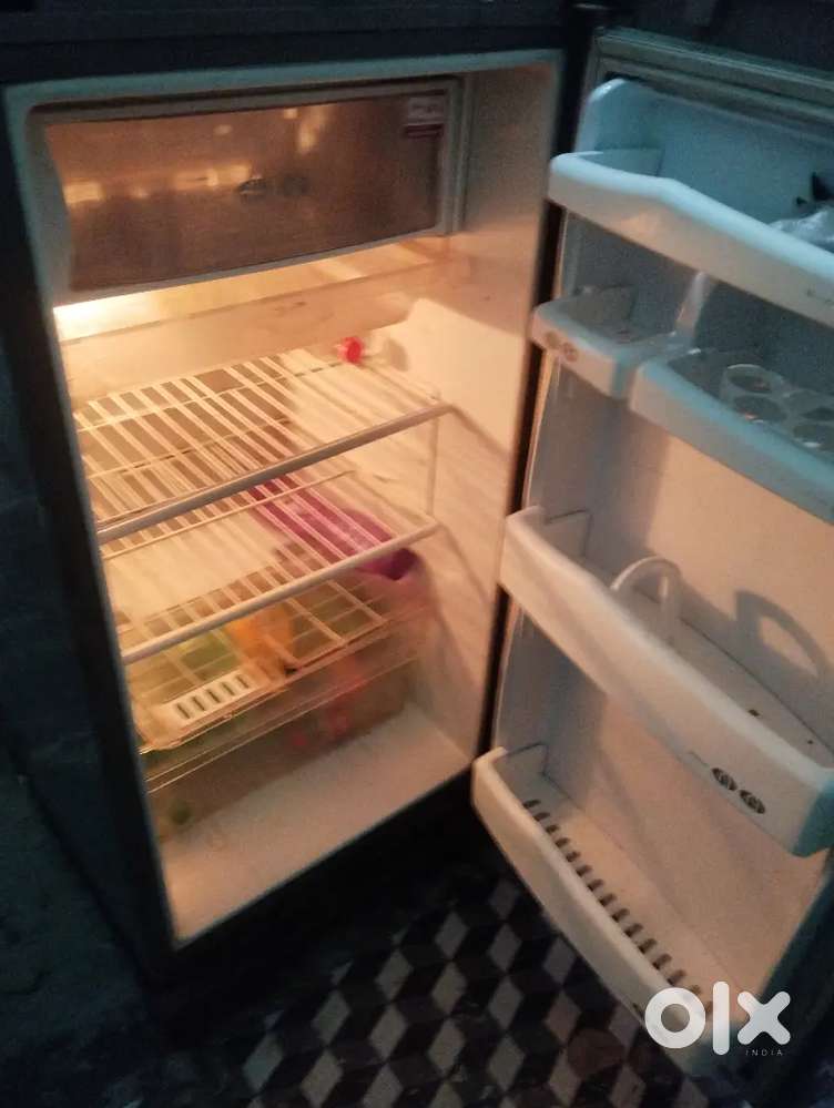 Goodrej new conditions fridge 180 ltr