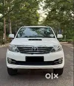 Toyota Fortuner 2015