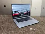 Apple Macbook Pro i7/16/512gb/5.5gb Graphics 15inch Retina Touchbar