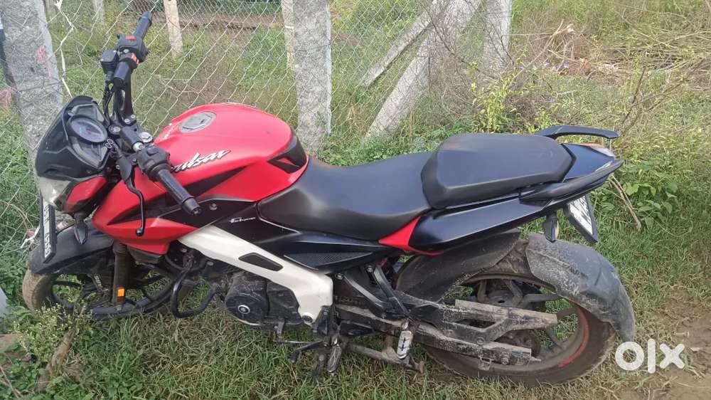 Bajaj pulsar NS 160 BS6