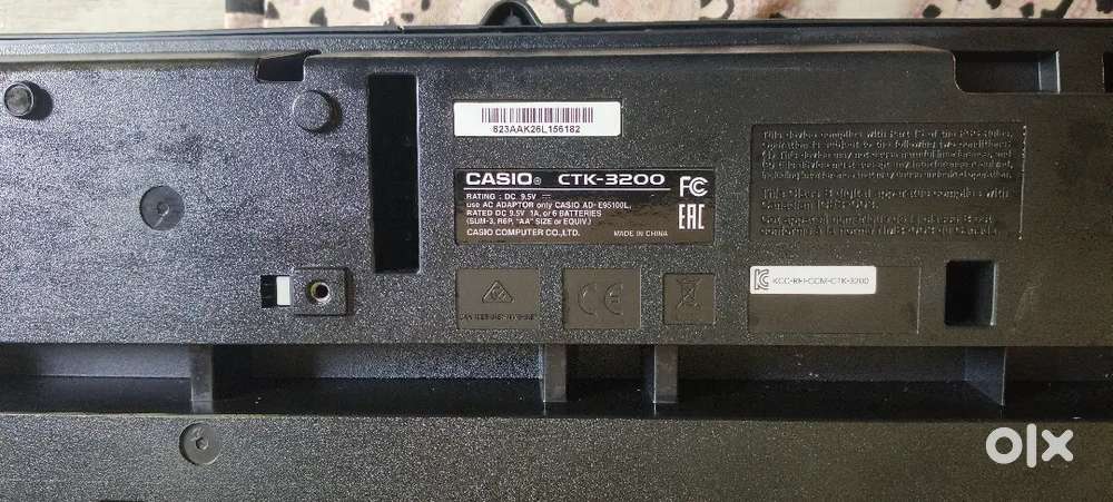 Casio CTK-3200 Keyboard, 61 Keys,Touch Sensitive ,With Adapter + Stand