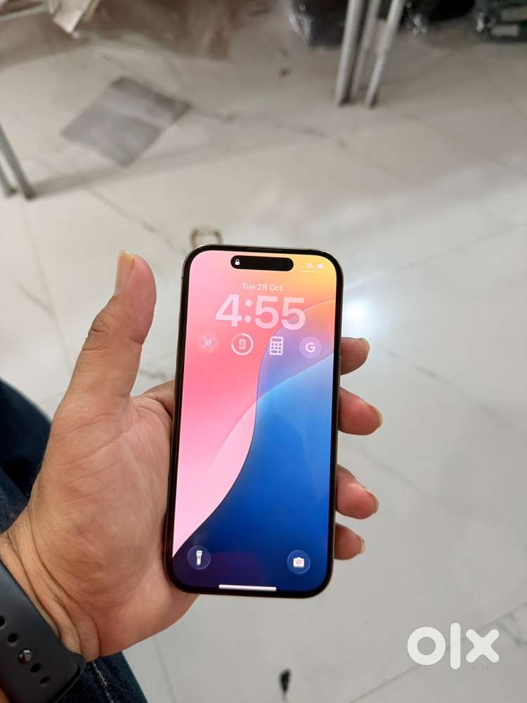 iPhone 16 Pro 256GB under warranty