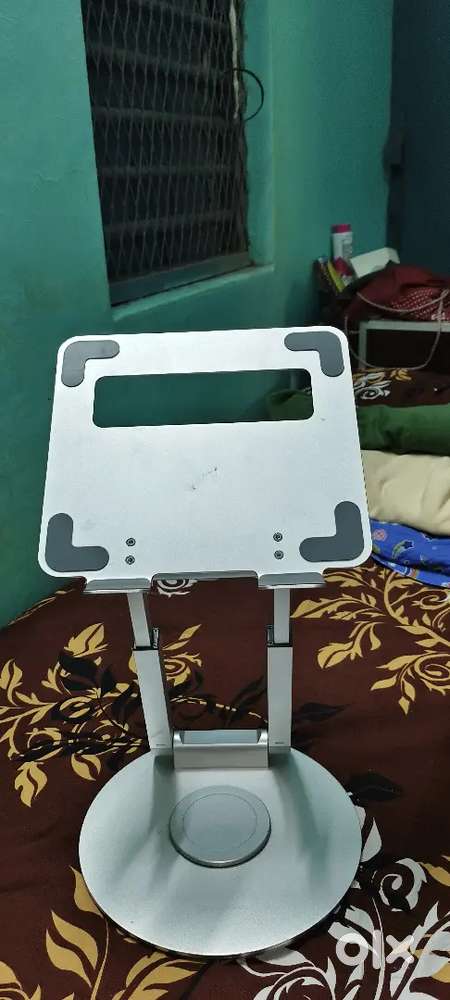 Patronics Laptop Stand