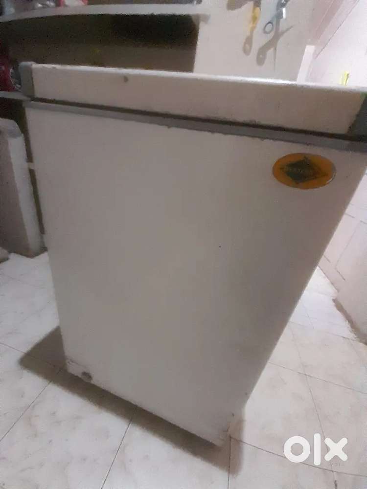 D fridge  Western