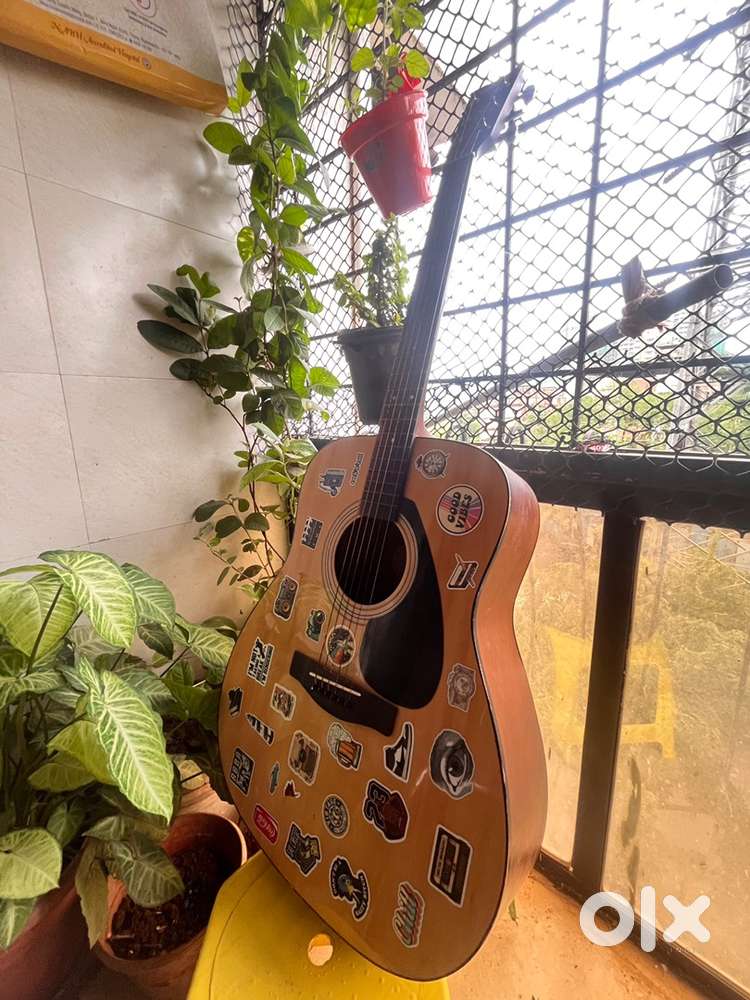 Yamaha Guitar