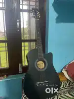 A new acoustic Gitaur black