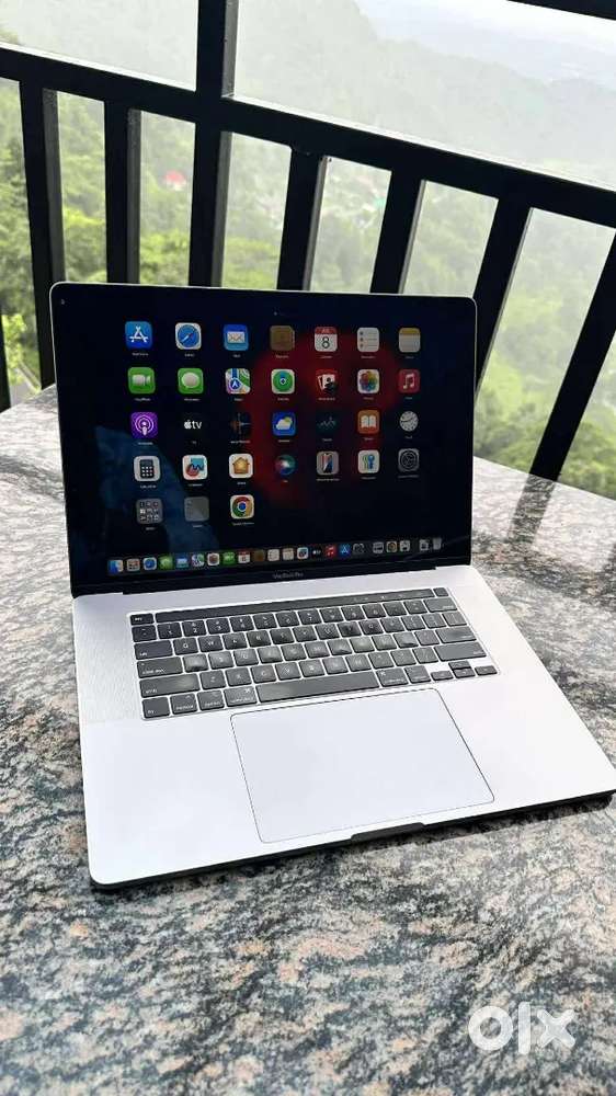 Macbook pro 16 inch 2019 model,16gb ram 512 ssd