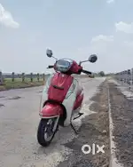 Suzuki access 125.
