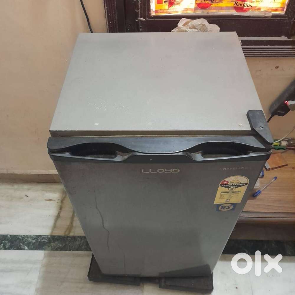 Lloyd 100 Litres Refrigerator – Excellent Condition – 1.5 Years Old