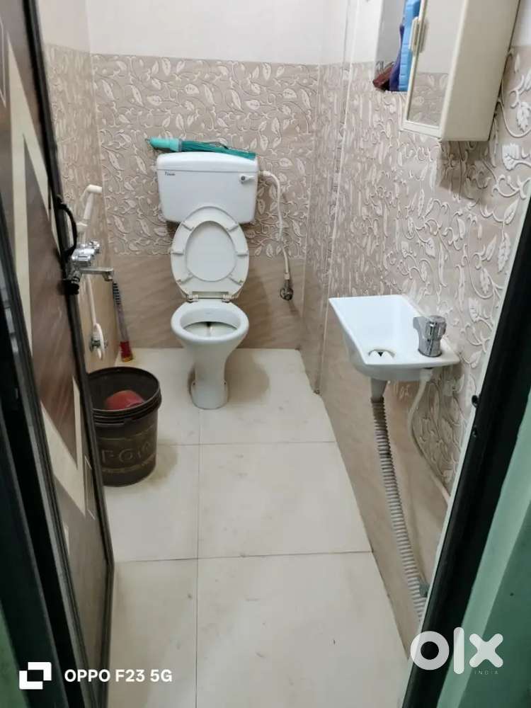 beautiful flat in 1050 sq ft.fully furnished